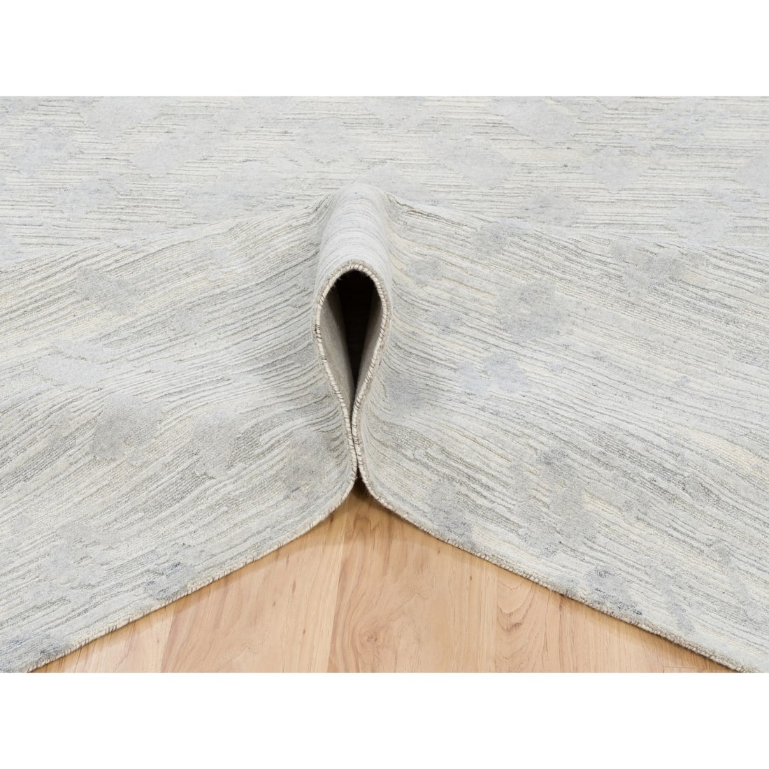 Hand Spun Undyed Natural Wool Modern Light Gray Cut And Loop Pile Rug - 5