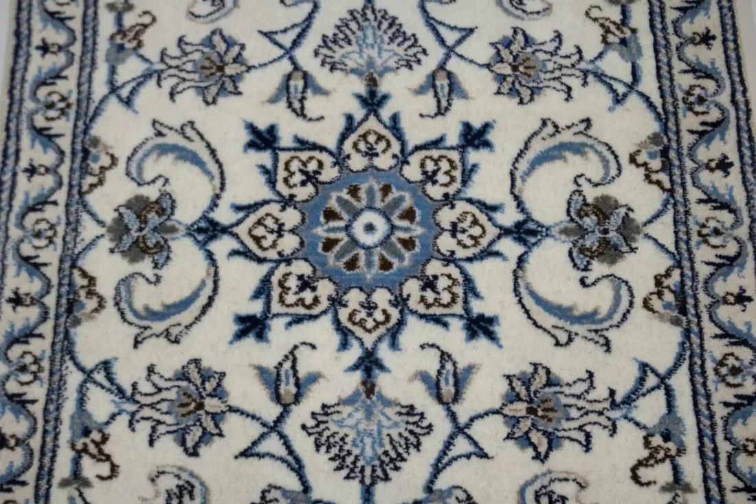 Cream Classic 2X5 Nain Persian Rug - 4