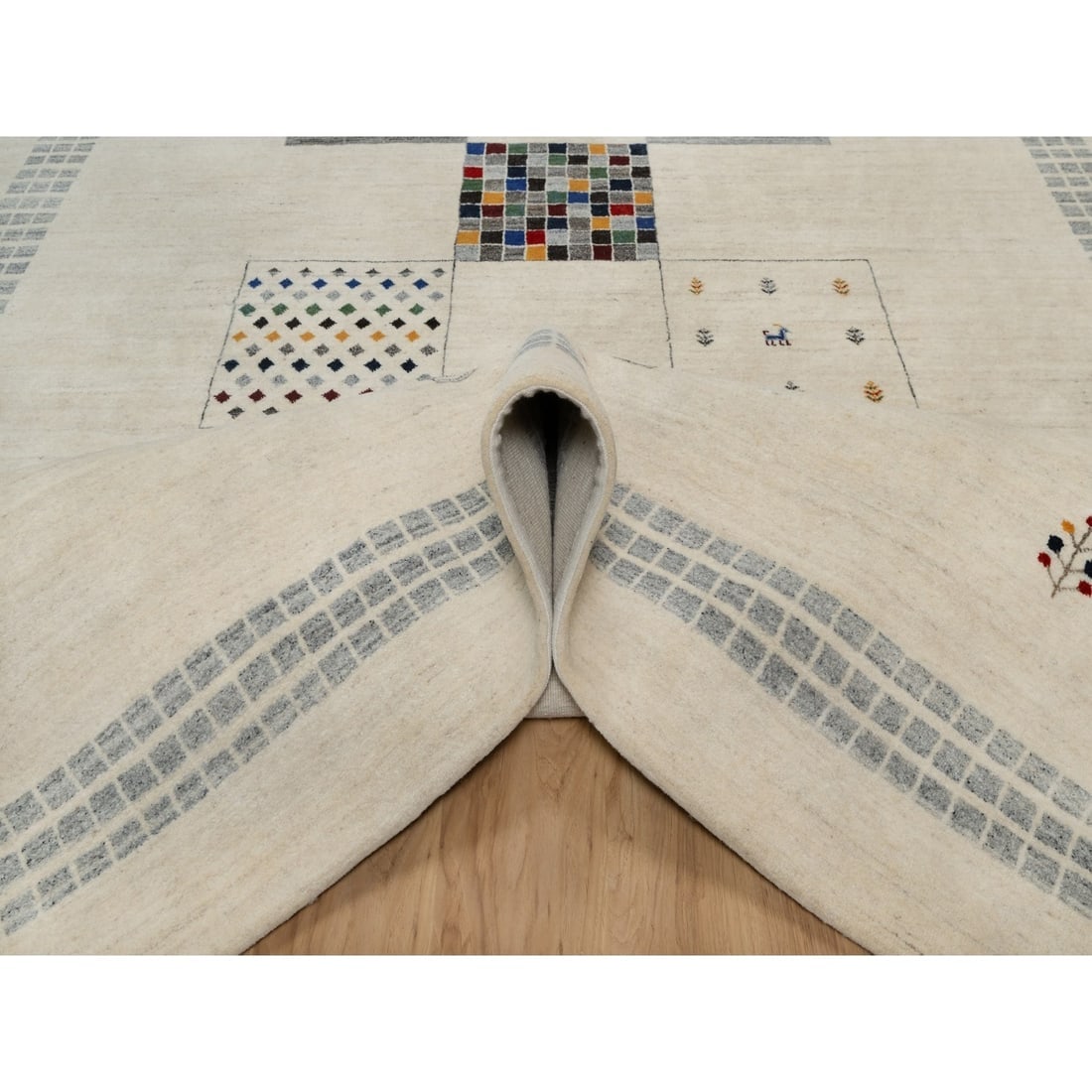 White Modern Wool Hand Knotted Animal Figurines Lori Buft Gabbeh Rug - 5