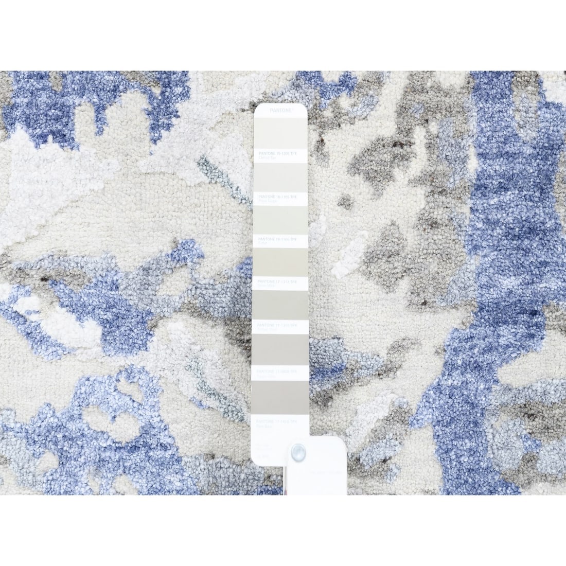 Beige With Touches Of Blue Modern Wool And Silk Hand Knotted Rug - 4