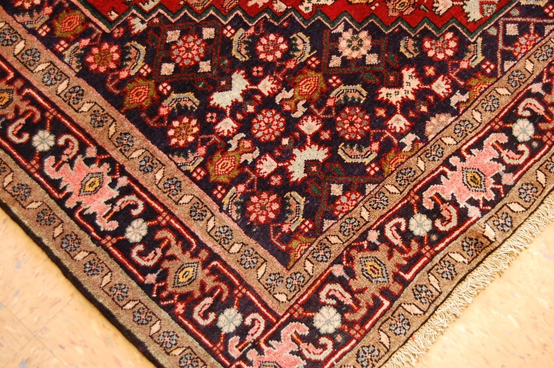 Persian BIJAR RUG 4' 4" x 6' 9" - 7