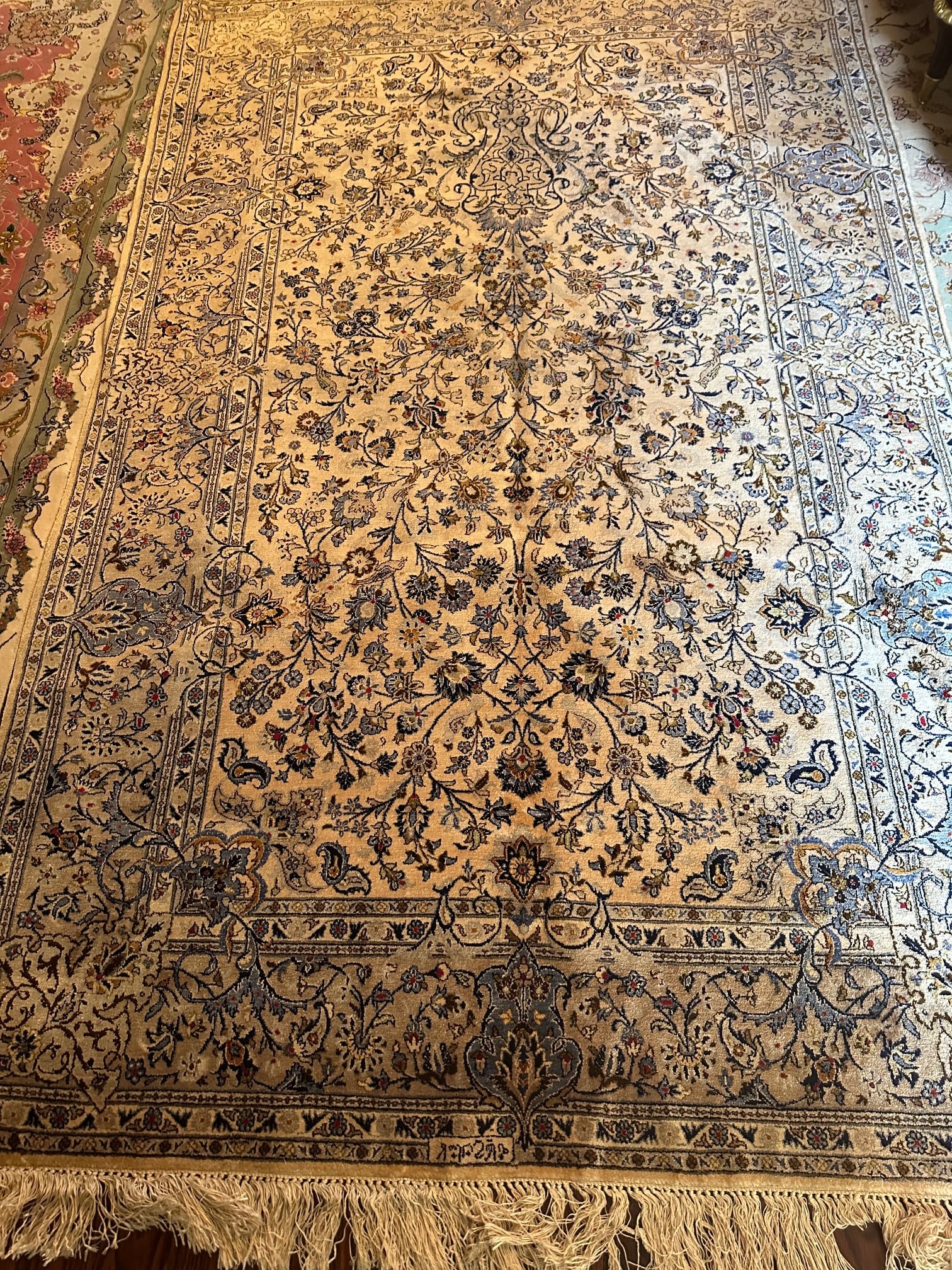 Very Fine Hand Knotted Persian Silk Rug 6.4x4.2 ft: Title:Very Fine Hand Knotted Persian Silk Rug 6.4x4.2 ft Description:Very Fine Hand Knotted Persian Silk Rug 6.4x4.2 ft Size:6.4x4.2 ft Circa:1980 Origin: Material:100 %Wool Reserve: $5,000.00