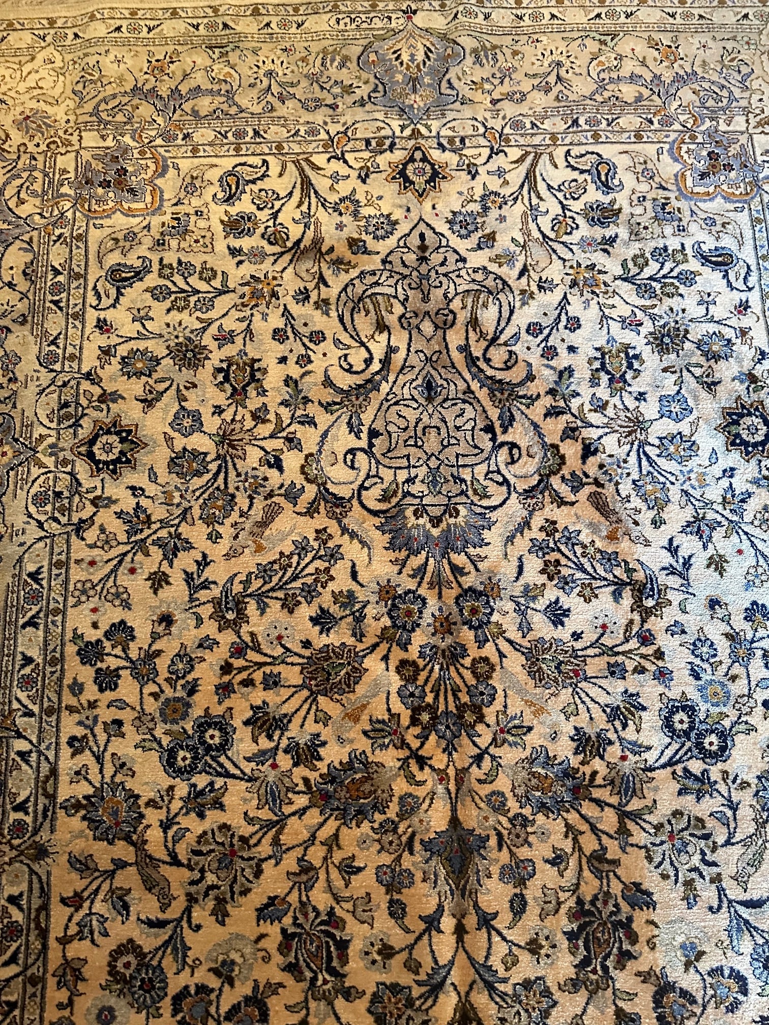 Very Fine Hand Knotted Persian Silk Rug 6.4x4.2 ft - 3