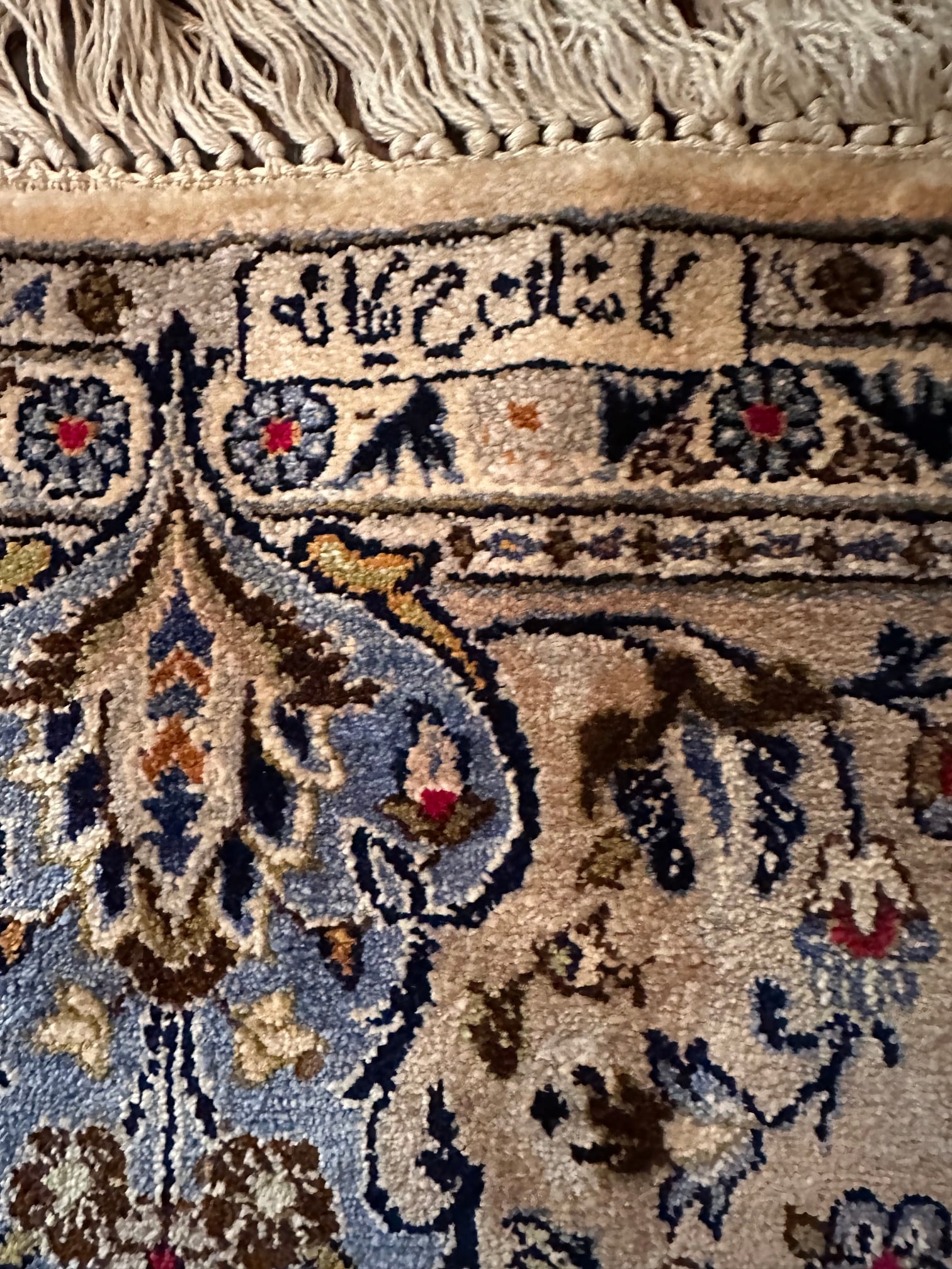 Very Fine Hand Knotted Persian Silk Rug 6.4x4.2 ft - 5