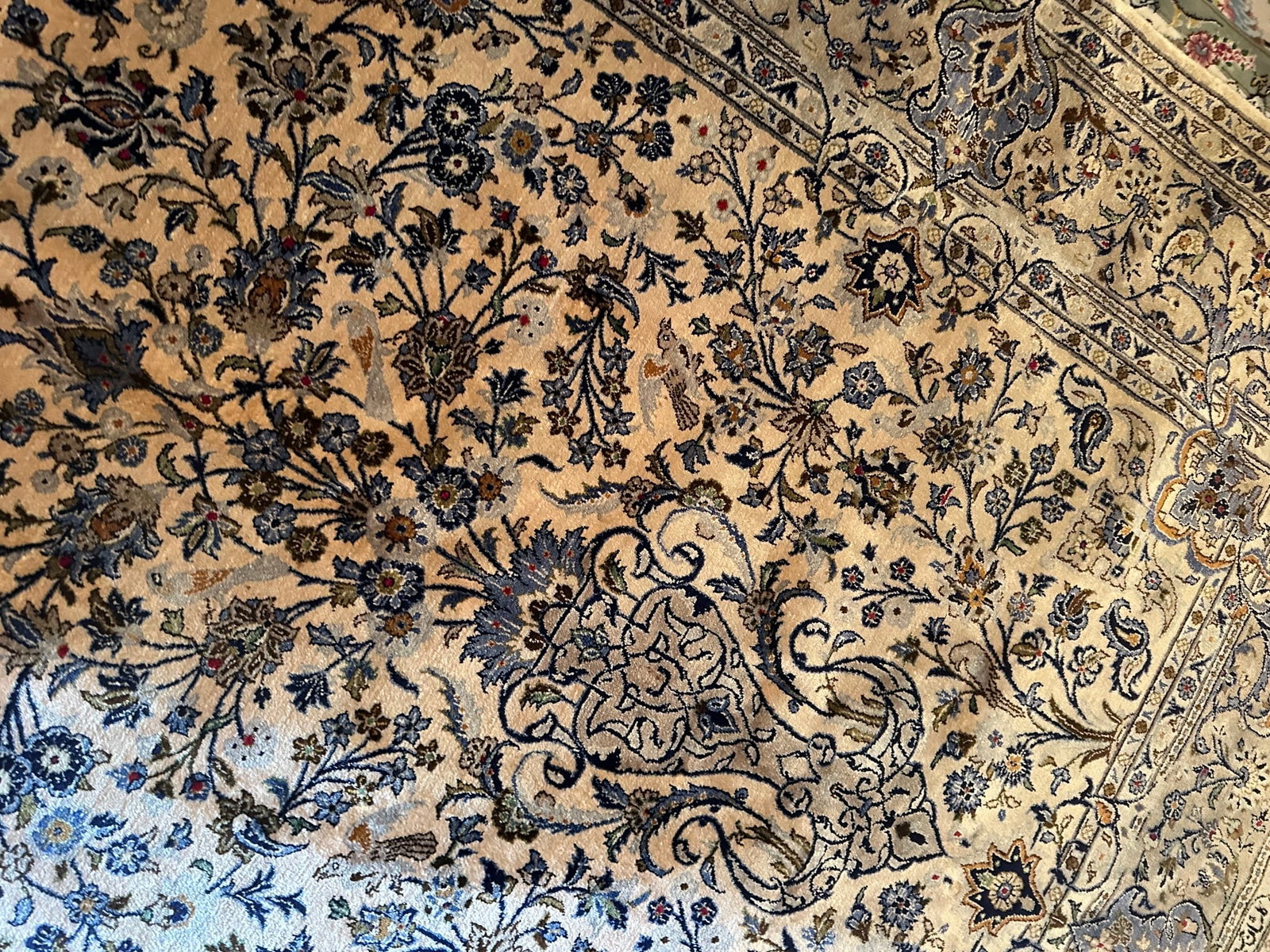 Very Fine Hand Knotted Persian Silk Rug 6.4x4.2 ft - 6