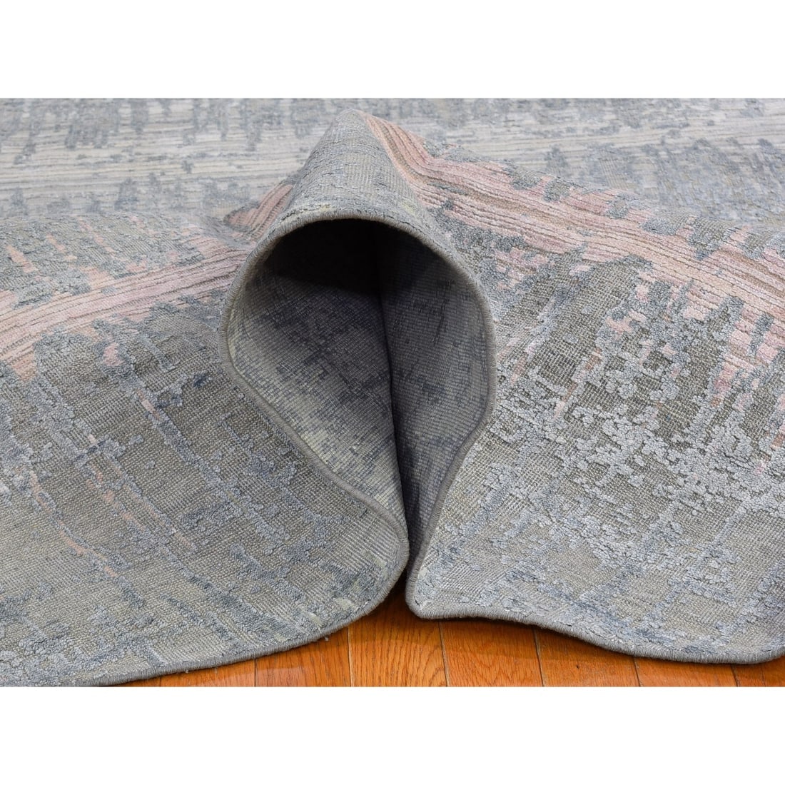 Cardiac Design with Pastel Colors Round Textured Wool and Pure Silk Rug - 6