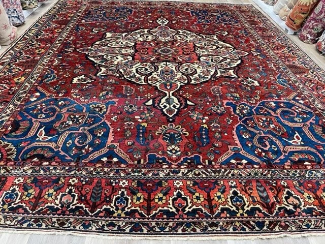 Antique large size Persian Bakhtiari Rug-3851 (1 of 12)