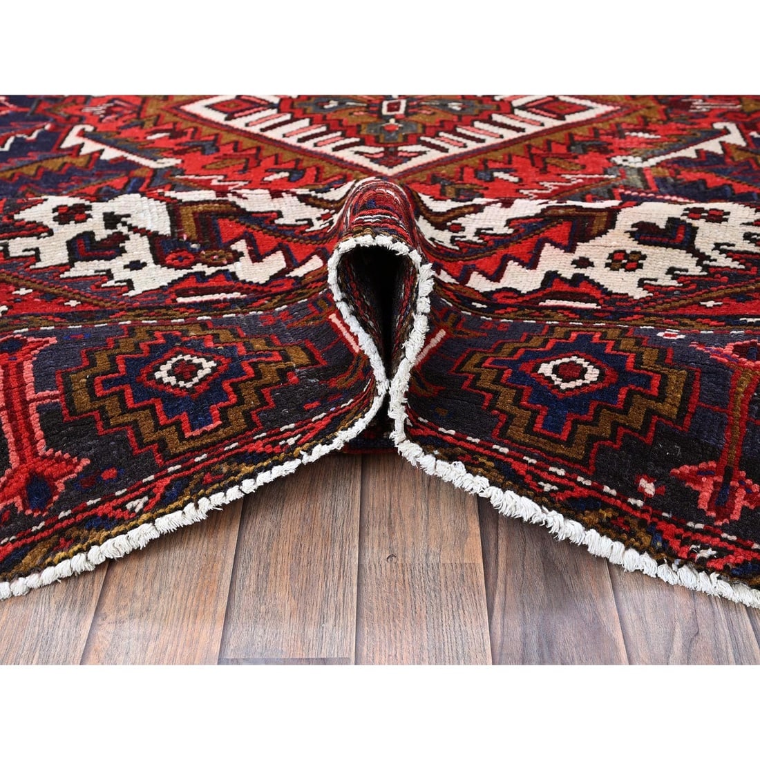 Red Vintage Persian Heriz with Medallion Design Hand Knotted Wool Rug - 5