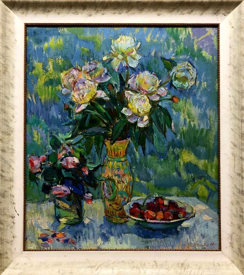 Oil painting Still life with strawberries Chehodar Vasyl (1 of 8)