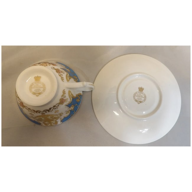 Royal Collection Bone China Cabinet Cup & Saucer Golden Jubilee of Queen Victoria - 8
