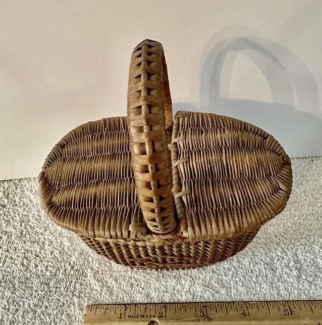 5 3/8" Miniature Splint Double-Lidded Basket - 2