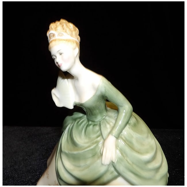 Royal Doulton Soiree HN 2312 Fine Bone China Figurine - 6