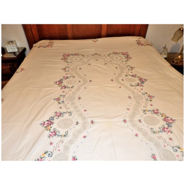 Vintage Cream Crocheted, Embroidery, Cross Stitch, Handmade Linen Table Cloth - 10