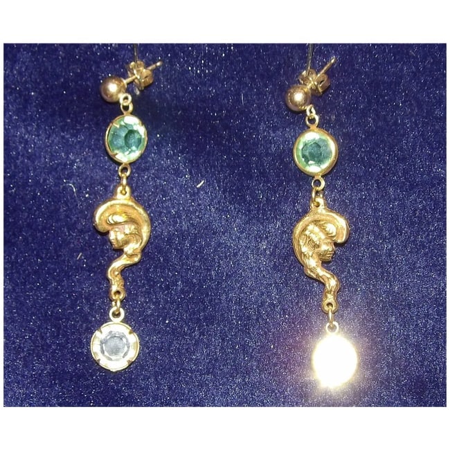 Gibson Girl Face Post Earrings - 3