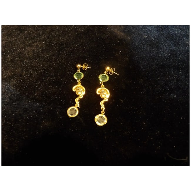 Gibson Girl Face Post Earrings - 5