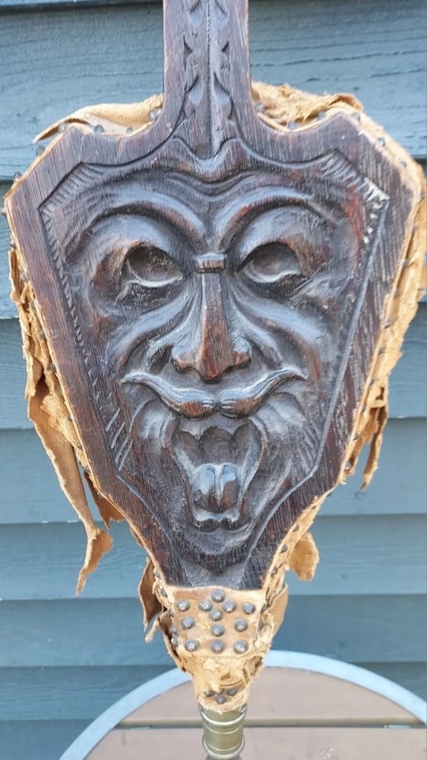 Antique Wood Carved Folk Art Black Forest Bellows ghoul Face 1890: Great looking piece in excellent condition as far as wood goes. Leather is rotted. Measures 46 x 9". Shipping costs include insurance. Shipping: Domestic: Flat-rate of $30.00 to anywhere within the co