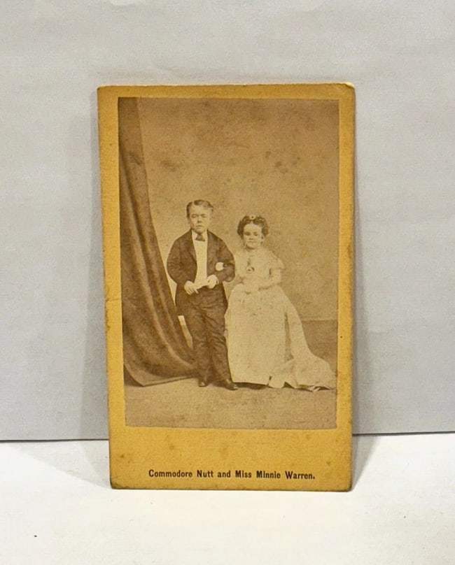 CDV Carte de Visite Circus Performers Midgets Sideshow Signed by Both on Reverse (1 of 2)