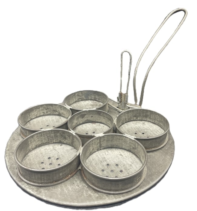 Antique Primitive Tin Six-Egg Poacher with Spring Lift Handle c.1915-1935 - 8