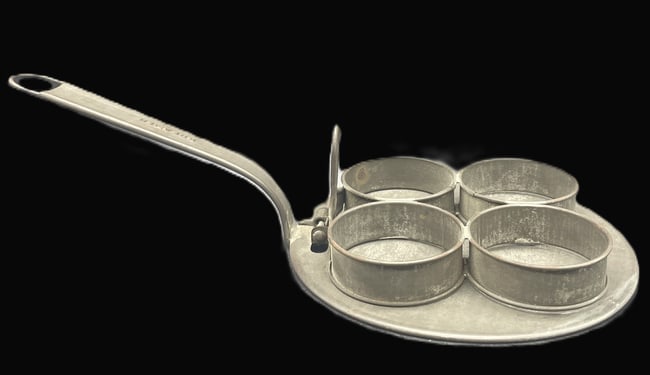 Vintage Kreamer 4 Egg Spring Action Poacher Tin Kitchen Gadget c1920s - 7