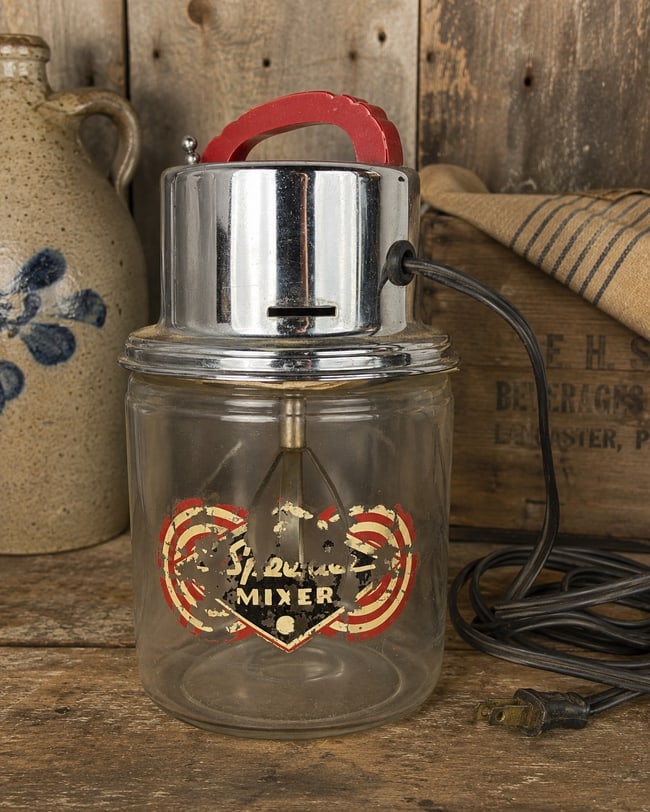 Vintage Spud-Dee Electric Glass Potato Mixer Advertising Kitchen Appliance working: Date/Period: unknown Dimension: approximately 9 inches tall and measures about 4.5 inches in diameter. Material: mixed materials Additional Information: A scarce and visually appealing vintage