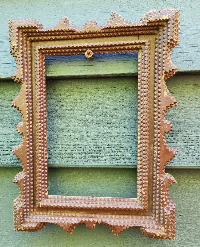Tramp Folk art Picture Frame Great Look 1920 (1 of 2)