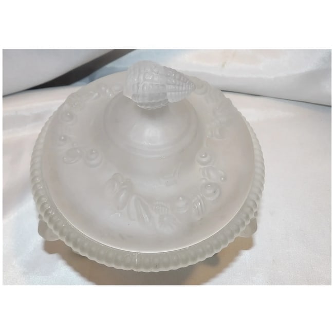 Satin Argonaut Shell Cand Dish MCM by Portieus Vallerystahl - 4