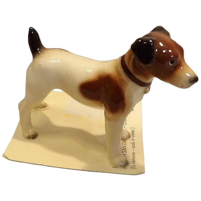 Vintage Jack Russell Terrier by Hagen Renaker Dog Figurine: This Vintage Jack Russell Terrier by Hagen Renaker Dog Figurine is in excellent condition. It comes on the original tag from the 1980's. Made by San Dimas Hagen Renaker studio in California. It