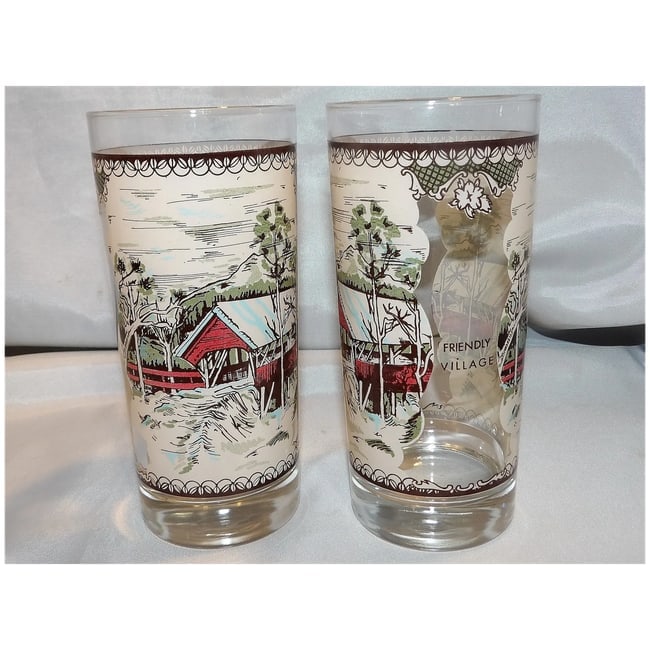 Friendly Village Glassware Goblets / Wine Glasses / Tumblers - 10