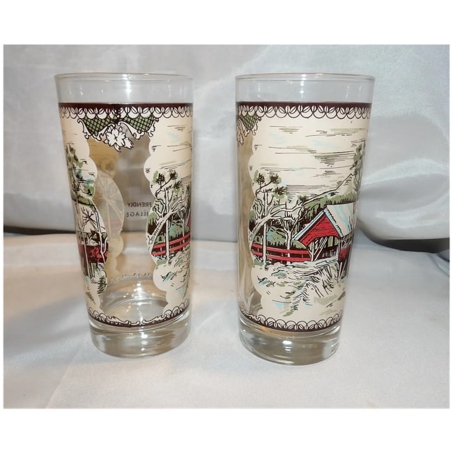 Friendly Village Glassware Goblets / Wine Glasses / Tumblers - 13