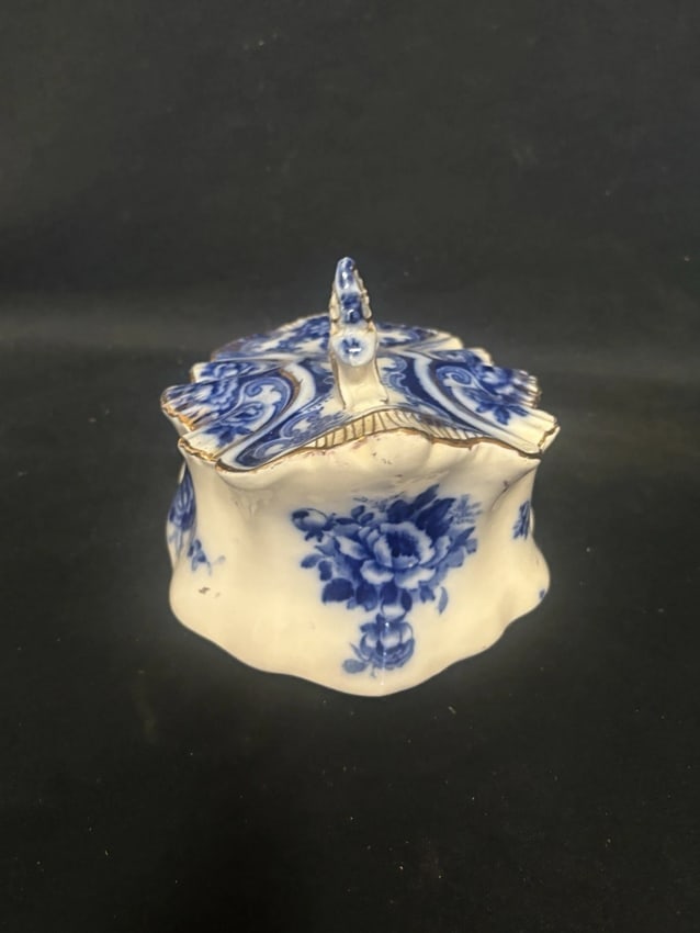 Flow Blue Covered Cheese Dish - 7