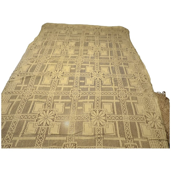 Lace Tablecloth (1 of 7)