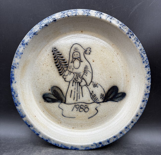 1988 Eldreth Stoneware Pottery Christmas Pie Plate: Date/Period: 1988 Dimension: Approx. 11" diameter Material: Stoneware Additional Information: 1988 Eldreth Stoneware Pottery Christmas Pie Plate Shipping: Domestic: Flat-rate of $12.00 to anywhere