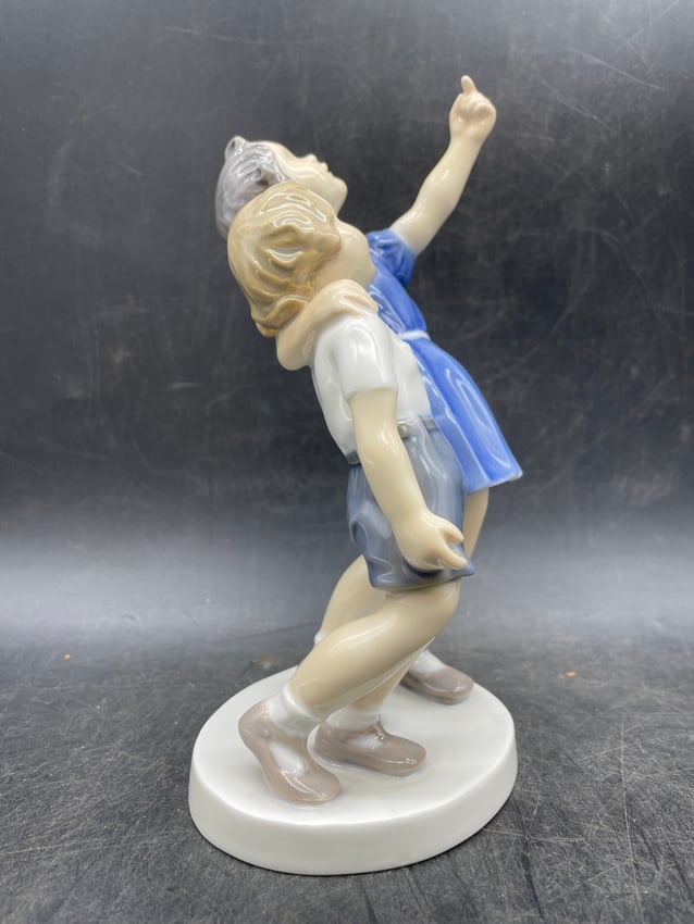 Bing and Grondahl Copenhagen Denmark Porcelain Figurine Throw Back The Ball - 3