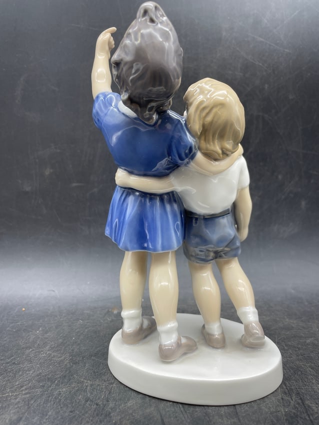 Bing and Grondahl Copenhagen Denmark Porcelain Figurine Throw Back The Ball - 5