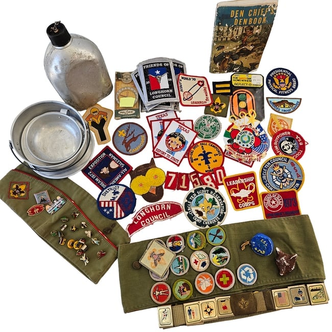 Large Lot of Boy Scouts of America (BSA) Patches, Pins & Accessories (1 of 10)