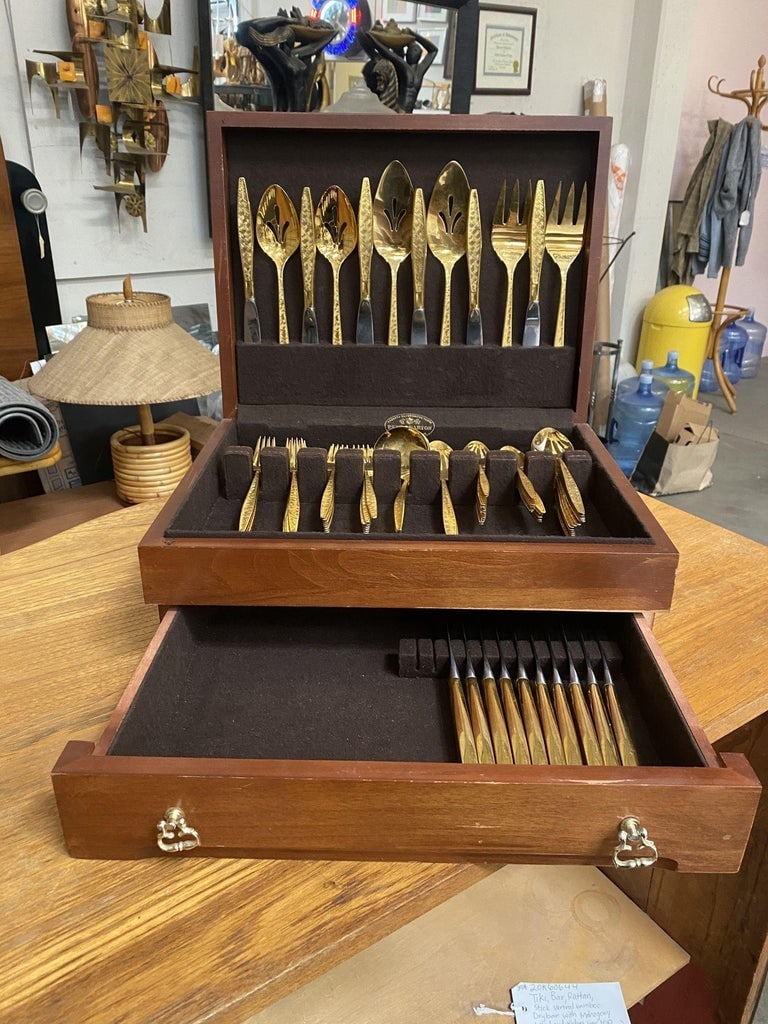 Modernist Pattern Gold Plated Stainless Flatware Set of 92 by 1847 Rogers Bros - 3