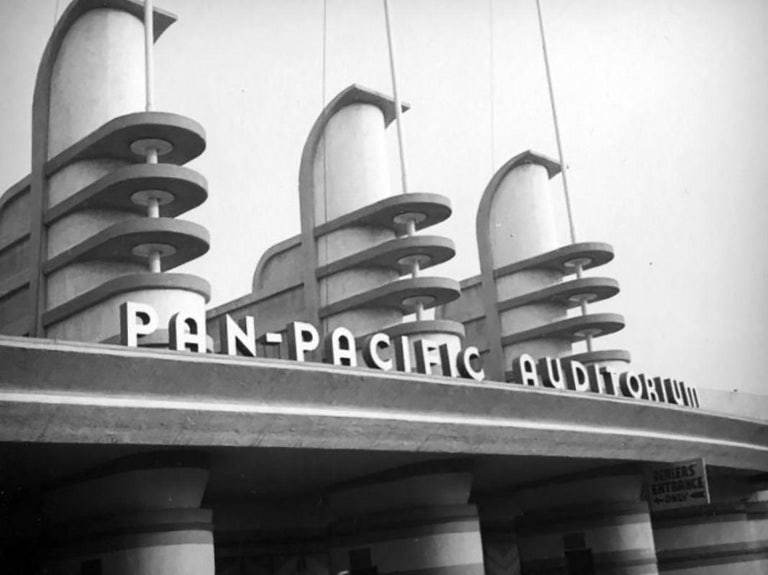 Large Vintage Neon Marquee Letter "U" From Pan American Auditorium - 7