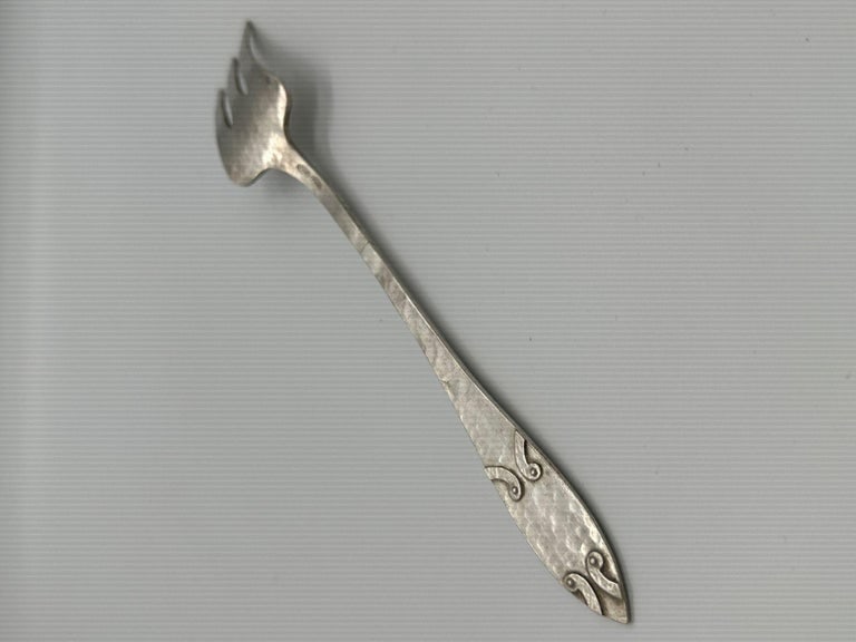 Vintage Arts and Crafts Fish Serving Fork - 7