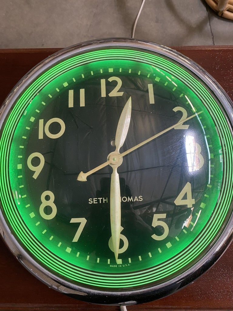 Chrome Art Deco "Chrono Lite-12" Commercial Neon Wall Clock by Seth Thomas, Cir - 3