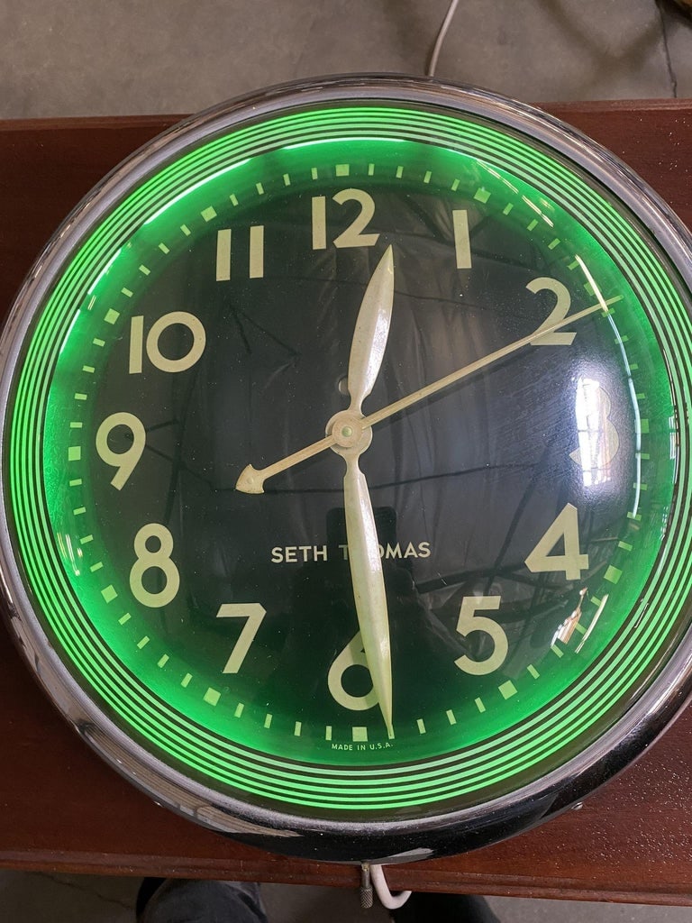 Chrome Art Deco "Chrono Lite-12" Commercial Neon Wall Clock by Seth Thomas, Cir - 4