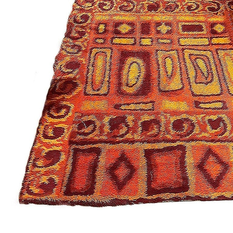Mid-century 8' Foot Hand-Hooked Scandinavian Shag Rug w/ Abstract Design - 4