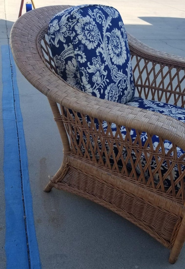 Restored Mid-century Rattan and Wicker Cobra Back Lounge Chair - 6
