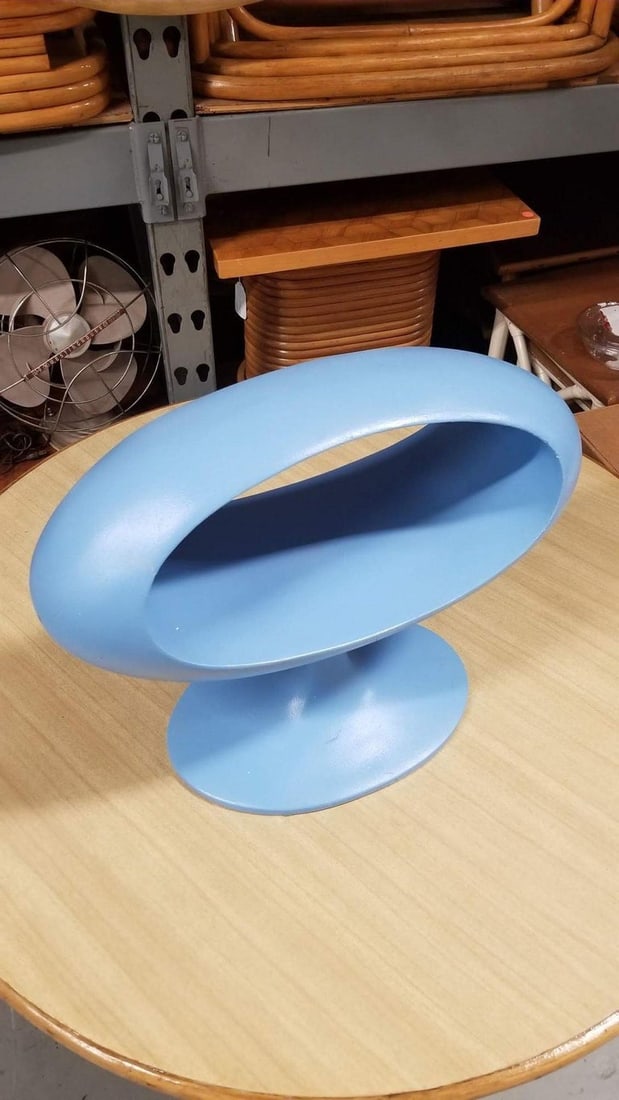 Y2K Space Age Mod Side Pedestal Table by William Emmerson - 4