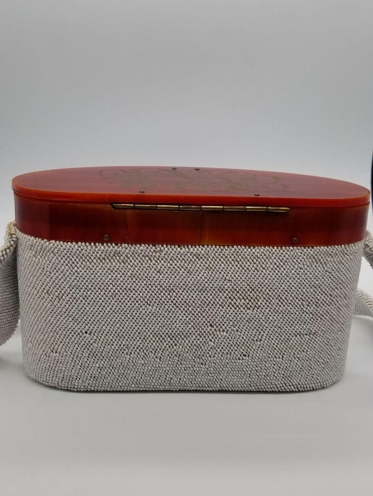 White Caviar Bead Box Purse w Tortoiseshell Celluloid Lid and Long Strap, 1950s - 5