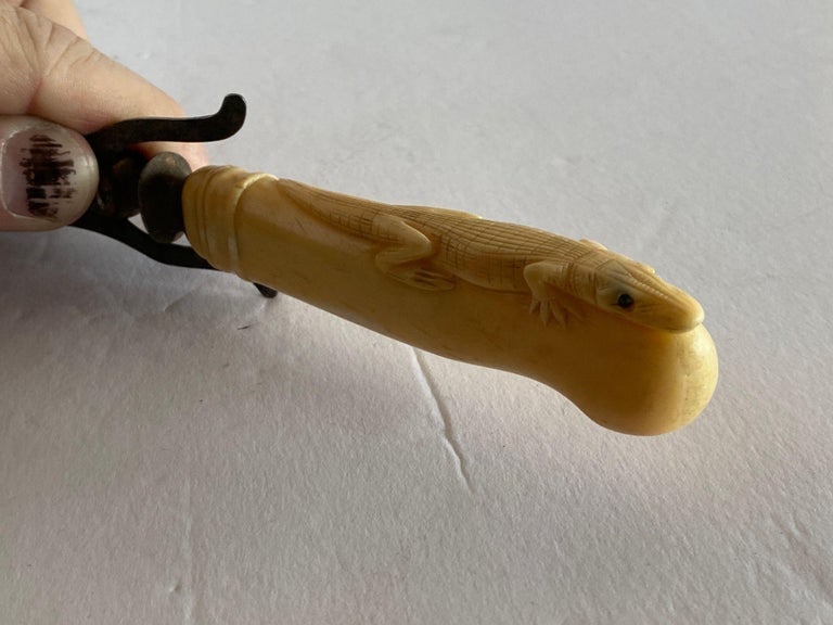 19th Century Hand-Carved Bone Alligator Handled Culinary Carving Set - 9