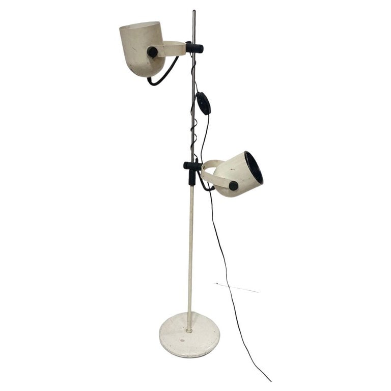 Italian Modern White Enameled Double Spot Floor Lamp, 1970 - 2