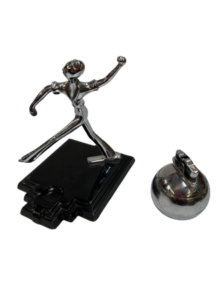Art Deco Ball Player Table Table Lighter with Base by Ronson - 9