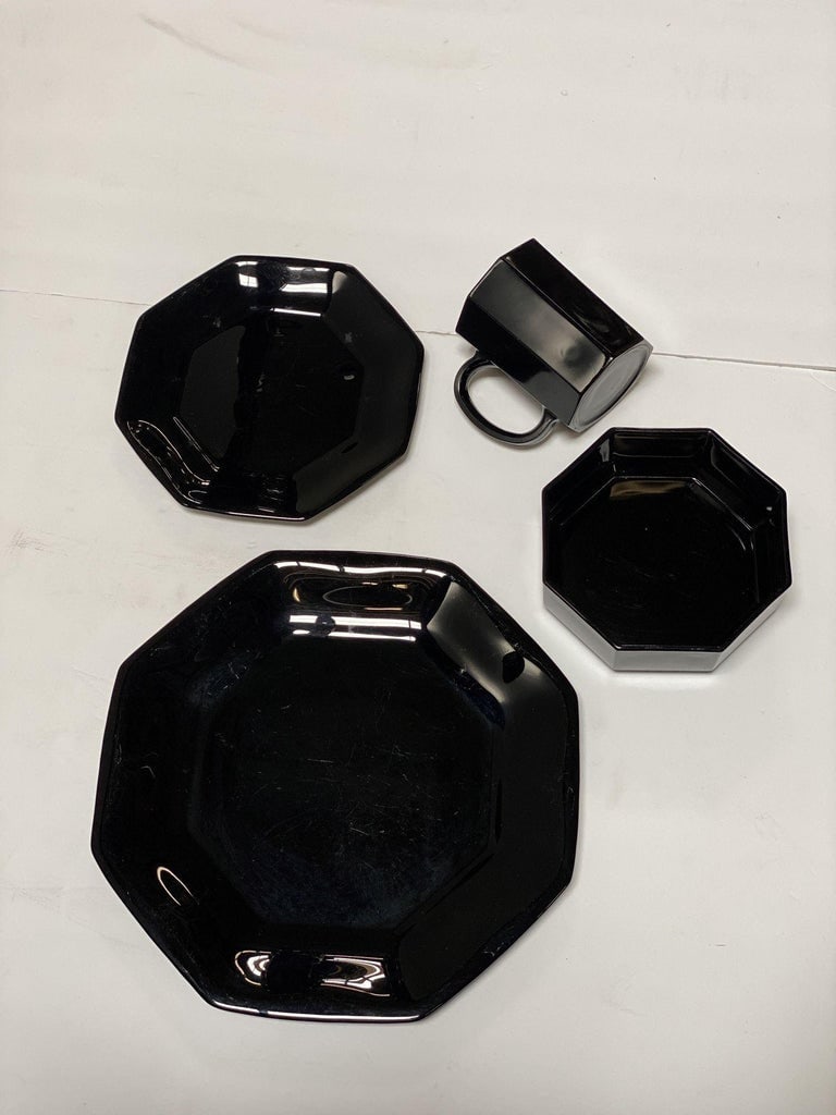 Arcoroc Mid Century "Octime" Octagonal 20 Pieces Place Setting Set, France - 3