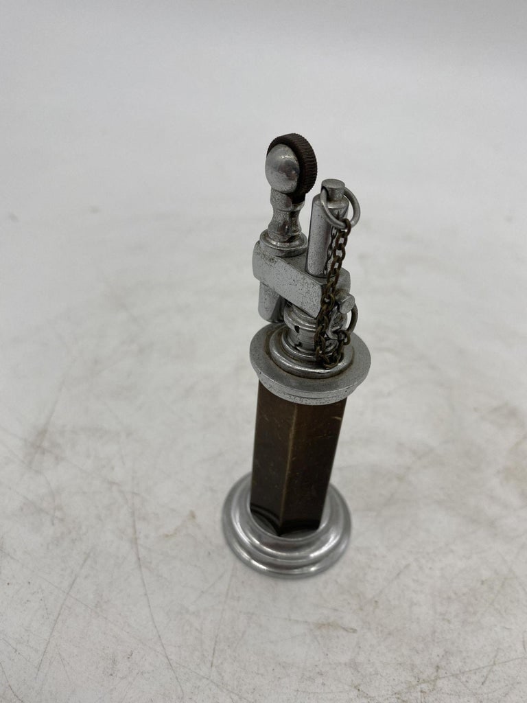 Green and Silver "Column" Petrol Table Chain Lighter by Daltis - 3