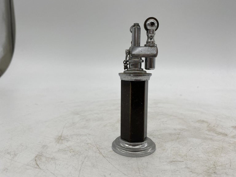 Green and Silver "Column" Petrol Table Chain Lighter by Daltis - 5